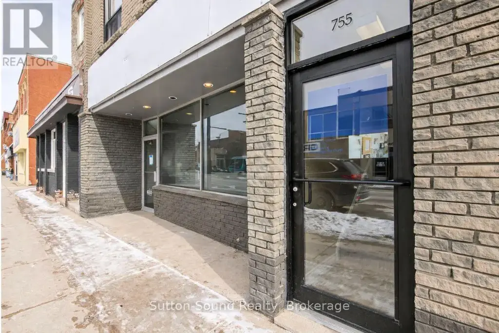 755 2nd Avenue E, Owen Sound